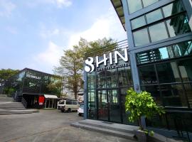 SHIN Hotel Nimman ChiangMai，位于清迈昌普的酒店