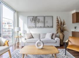 Seattle Modern and Stylish Penthouse Apartment (Wifi, Pet Friendly, Rooftop)，位于西雅图的公寓
