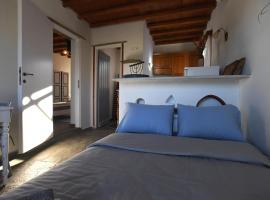 Lovely Apartment For 4 Ppl In Tinos，位于艾西奥斯索蒂斯的酒店