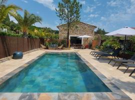 Villa avec piscine proche mer et saint tropez，位于格里莫的酒店