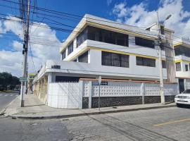 Departamento Amplio con todo lo necesario，位于拉塔昆加的酒店