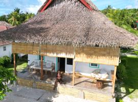 Mentawai Katiet Beach House, Lance's Right HTS，位于Katiet的乡村别墅