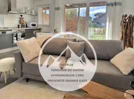 Snow Home by So'SerenityHome-Jardin-Parking-Calme，位于Marignier的酒店