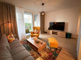 Quiet Apartment with Garden and Free Parking，位于特尔纳瓦的酒店