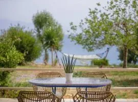 Alethea's Sea View Apartment