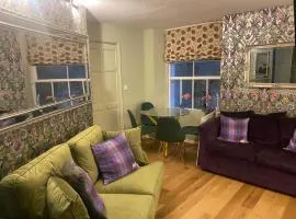 Quiet lower floor 2 bed city apartment with private patio garden