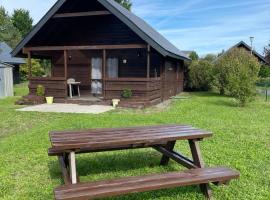 Chalet Ardennais，位于Fromelennes的酒店