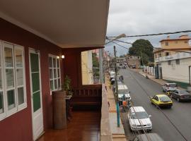 Residencial Avenida Geovanni，位于São Tomé International Airport - TMS附近的酒店
