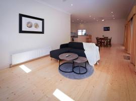 Twilight Villa - 3 bedroom house in Box Hill，位于博士山的酒店