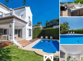 VACATION MARBELLA I Villa Nadal, Private Pool, Lush Garden, Best Beaches at Your Doorstep，位于马贝拉的别墅