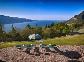 VILLA SOLE with stunning Lake view