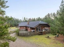 Large Cottage In Peaceful Beautiful Nature