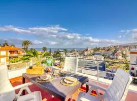 Spacious Penthouse with King-size bed, Huge terrace, Ocean & Teide view