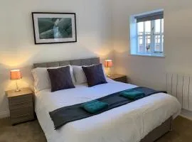 Ashbrook Lewis - two bedroom, two bathroom cottage nr Harwell Oxford