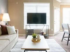 Landing Modern Apartment with Amazing Amenities (ID6899X16)