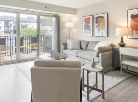 Landing Modern Apartment with Amazing Amenities (ID1181X151)