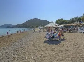 Fani's Komi Apartments