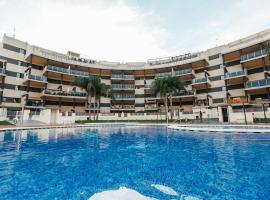 Lujoso apartamento de dos habitaciones en la playa de Canet，位于卡耐特蒂贝兰格的酒店