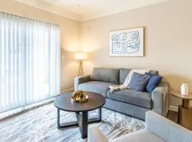 Landing - Modern Apartment with Amazing Amenities (ID8445X18)
