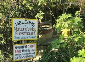 Schmidt’s Natures Way Guesthouse，位于蓬塔戈尔达的住宿加早餐旅馆