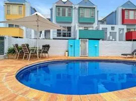 3-Bed with Alfresco Dining & Pool in Batemans Bay