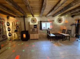 Grand Gîte au Berry avec Terrasse, Pétanque et Confort Tout Inclus - Lac d'Eguzon Proche - FR-1-591-355