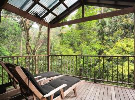 Kuranda Rainforest Chalet，位于库兰达的酒店