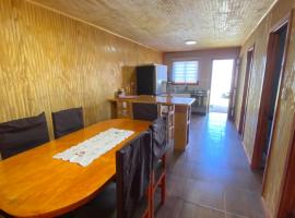 Hostal Coronel Riffo，位于Coronel的酒店