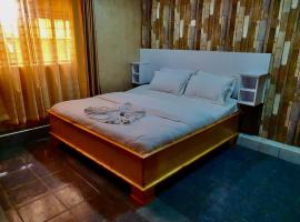 Mum's Hotel And Accommodation，位于Rungiri的酒店