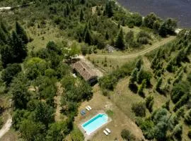 Bergerie piscine privée, jacuzzi