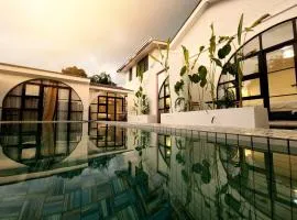 Ipoh Young Villa - Hotel Inspired