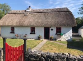 Dream Cottage，位于Ballintober的酒店