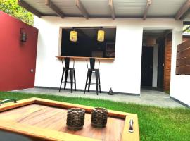 Tiny house Les Cactus - Bungalow St Gilles les hauts，位于圣保罗的酒店