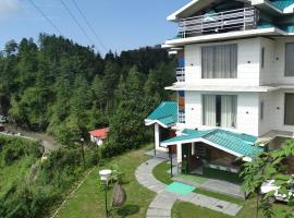 Humble Holiday Home Kufri S H I M L A with Lawn and Amazing View，位于库夫里的民宿