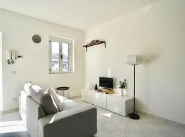 Comodo Bilocale per MXP AEROPORTO - MILANO - COMO LAGO