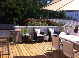 Copenhagen Open Plan House in Hellerup，位于海勒鲁普的酒店