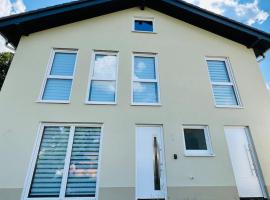 ganze Ferienwohnung 73m² in Wittlich，位于维特利希的低价酒店