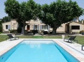 typical provencal mas with heated pool, 10 people, in the countryside of cavaillon, luberon, provence.