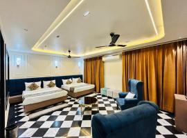 Taj Ronak Luxury Hotels，位于阿格拉的带按摩浴缸的酒店