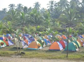 Alibag Beach Camping Ashu，位于Kolgaon的露营地