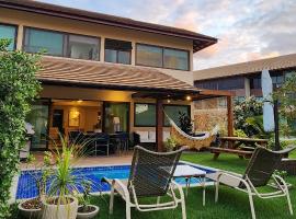 Casa Luxo com piscina privativa próximo a Igrejinha - Com colaboradora e enxoval，位于普拉亚多斯卡内罗斯的度假屋