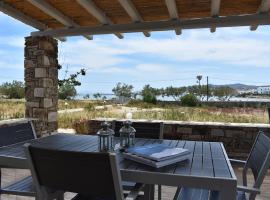 Cycladic house on Agios Spyridonas beach，位于安提帕罗斯岛的酒店