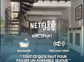 Logements Un Coin de Bigorre - La Pyrénéenne - 130m2 - Canal plus, Netflix, Rmc Sport - Wifi fibre - Village campagne，位于Tournay的度假屋