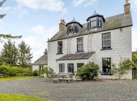5 Bed in Blacklunans CA409