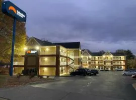 Suburban Studios Winston-Salem near Hanes Mall