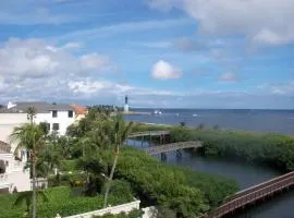 Canada House Pompano Beach