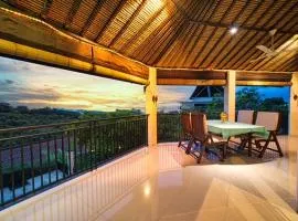 罗威那欣欣度假村