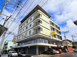 Jaelle Residences Hotel - Downtown，位于卢塞纳的酒店