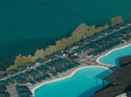麦肯尼亚帝国 - 世界一流酒店，位于埃利亚海滩的度假村
