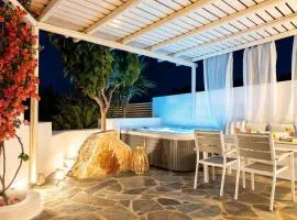 Luxury Paros Villa - 1 Bedroom - The Cobble Suite - Private Jacuzzi and Private Terrace - Naousa